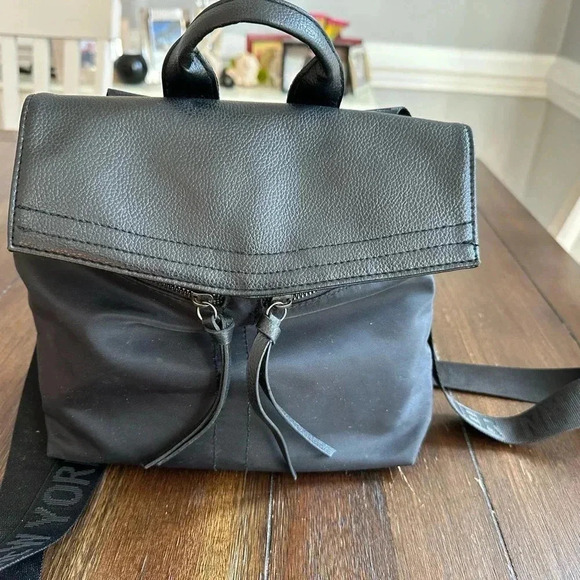 Botkier backpack - Picture 8 of 12